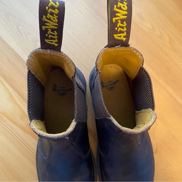 Dr. Martens 2976 Crazy Horse Leather Chelsea Boot, Size 9 - Picture 10 of 11